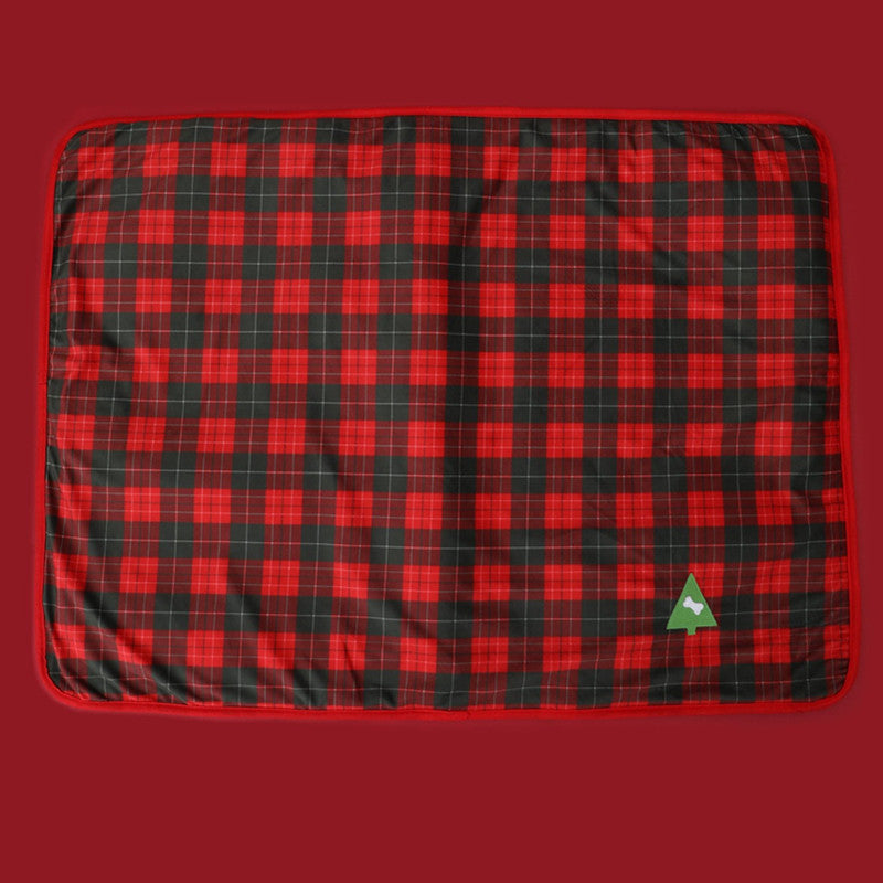 Dog or Cat Christmas Sofa Dog Beds also a Waterproof Bottom is available as an addition. Soft Pure Cotton Warm Bed For Dog Xmas Soft Pet Bed Cat with Removable Winter insert.