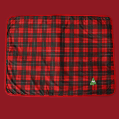 Dog or Cat Christmas Sofa Dog Beds also a Waterproof Bottom is available as an addition. Soft Pure Cotton Warm Bed For Dog Xmas Soft Pet Bed Cat with Removable Winter insert.