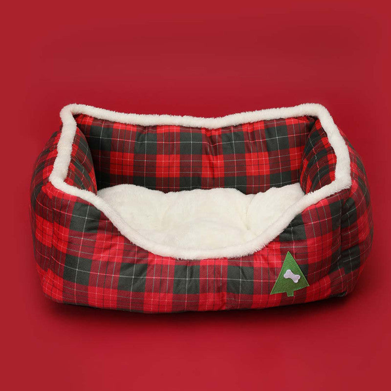 Dog or Cat Christmas Sofa Dog Beds also a Waterproof Bottom is available as an addition. Soft Pure Cotton Warm Bed For Dog Xmas Soft Pet Bed Cat with Removable Winter insert.